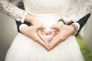 Как украсить свою свадьбу персонализированными подарками